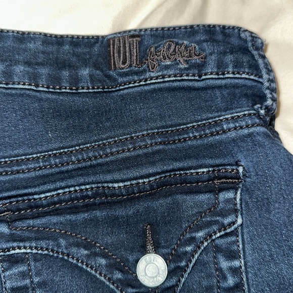 Kut from the Kloth Bootcut mid rise Jeans, Sz 8, EUC - Picture 5 of 5